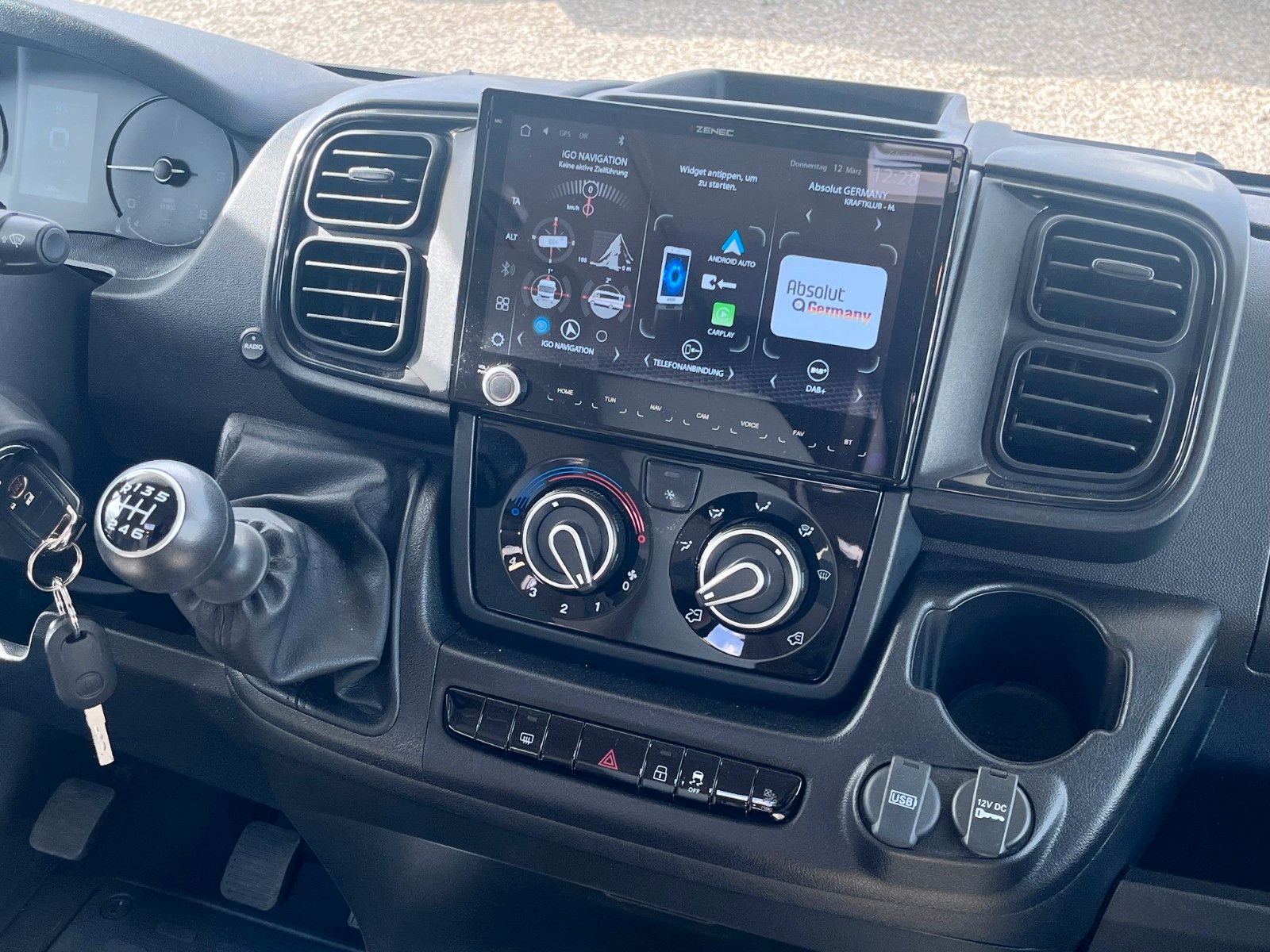 Fahrzeugabbildung Carado A-464 pro 2025 -Markise, Fahrradträger-