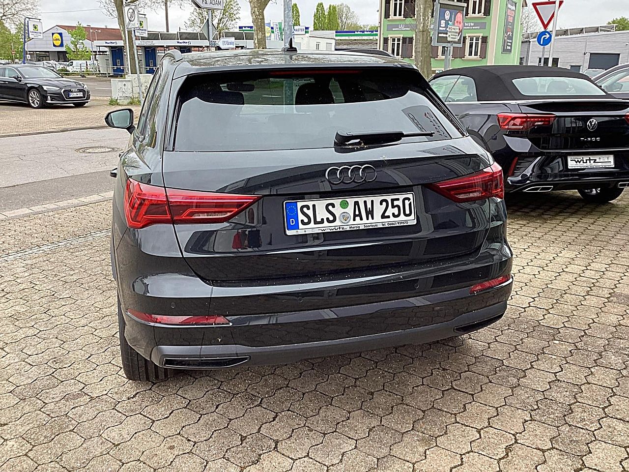 Fahrzeugabbildung Audi Q3 advanced 35 TFSI S-tronic Tempomat LED SHZ