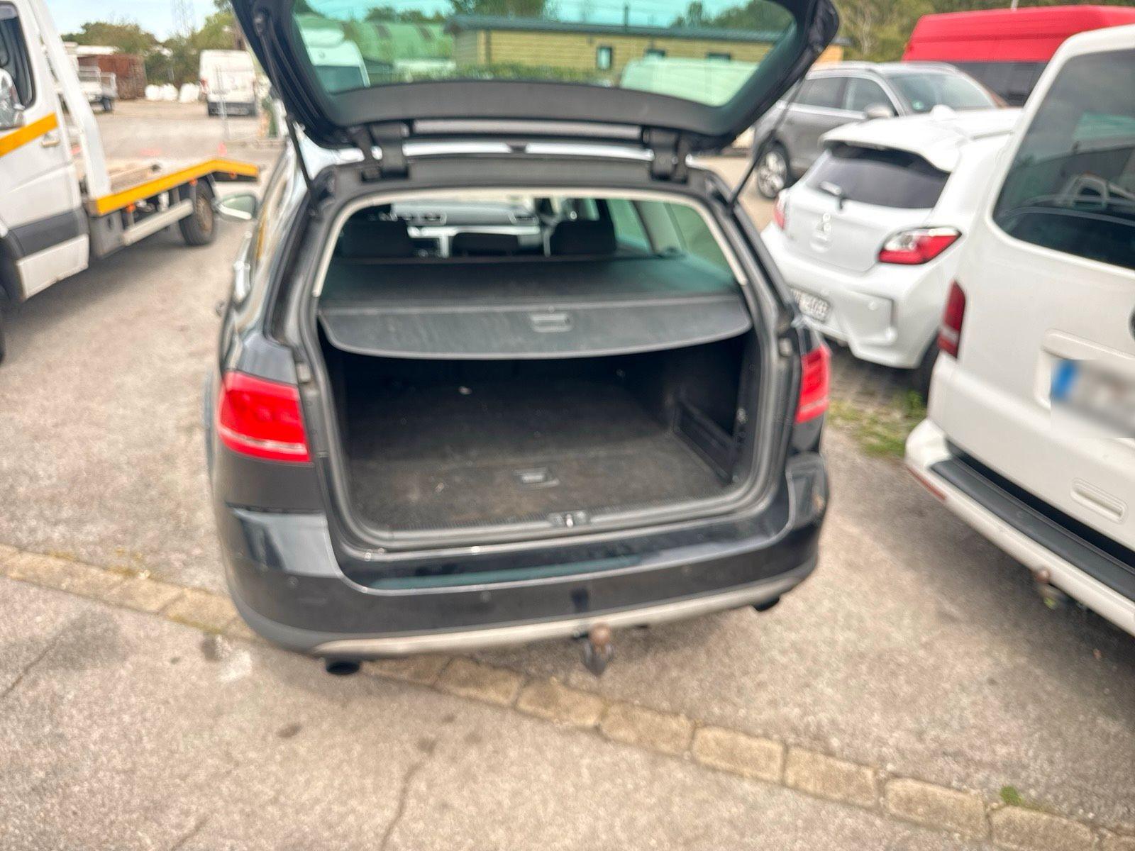 Volkswagen Passat 2012 — photo 10