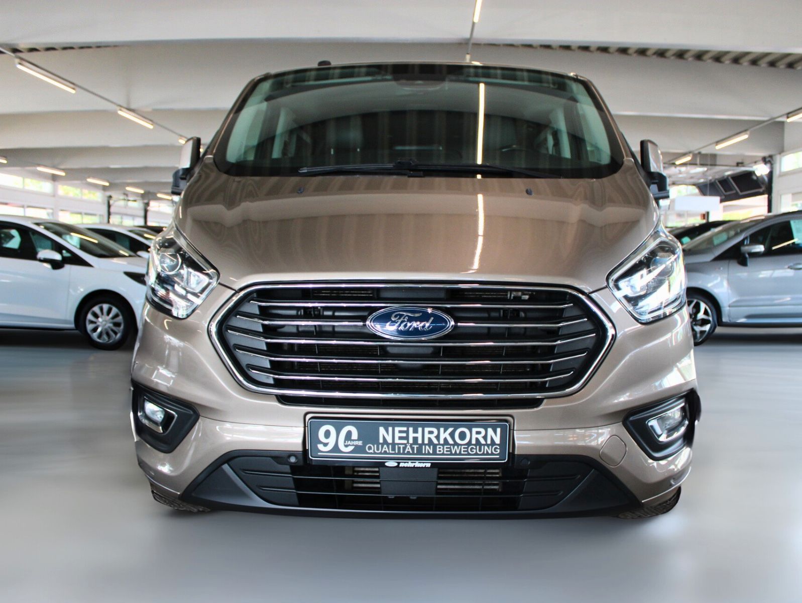 Fahrzeugabbildung Ford Tourneo Custom Titanium Aut. 8-Si STDZ LEDER AHK