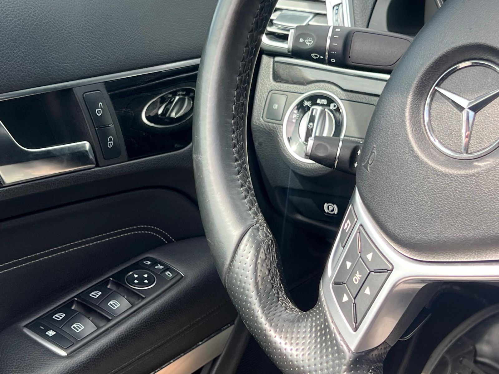 E 350 Cabrio* 360°*AMG-Line*ILS*Sitzbel.*Airsc*