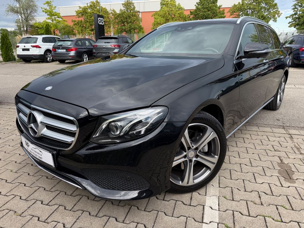 Image of Mercedes-Benz E 220
