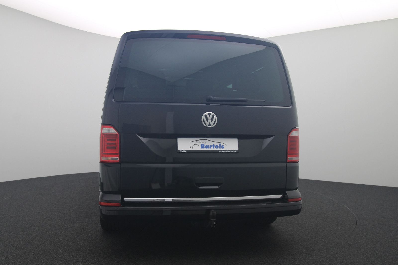 Fahrzeugabbildung Volkswagen T6 Multivan 2.0 Highline 4Motion ACC LED AHK