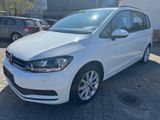 Volkswagen Touran 1.6 TDI SCR DSG Navi Bluetooth PDC