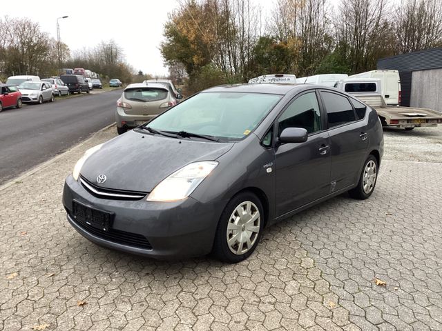 Toyota Prius 1,5 Van Aut. Hybrid