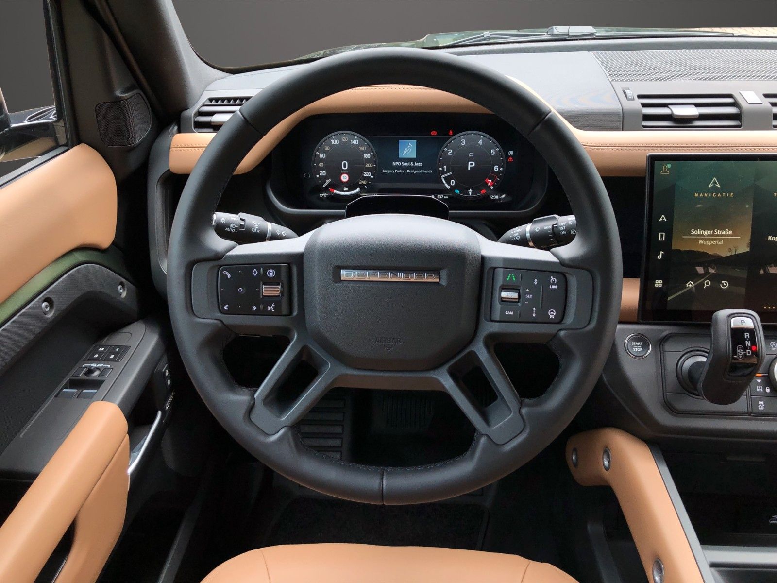 Fahrzeugabbildung Land Rover Defender 90 P425 X-Dynamic HSE MY2026
