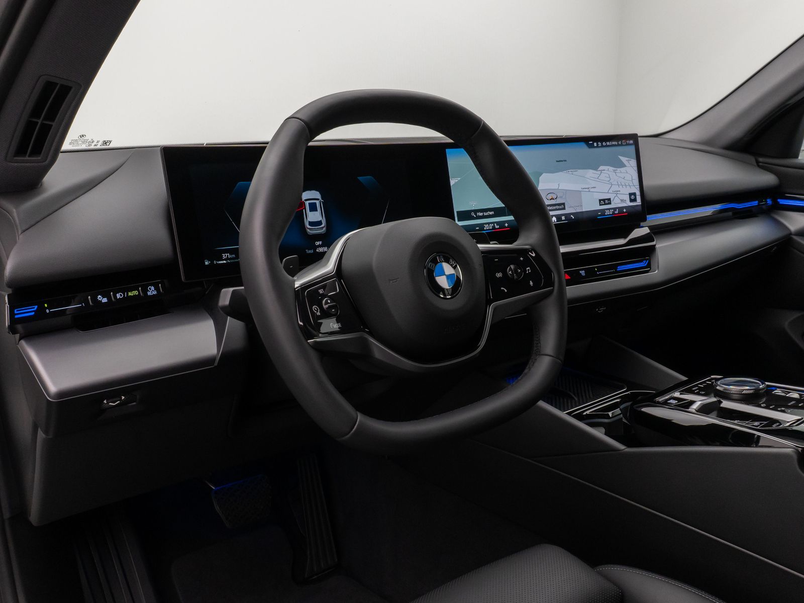 Fahrzeugabbildung BMW 520d Kamera DAB DrivingAssist Alarm LED Sport