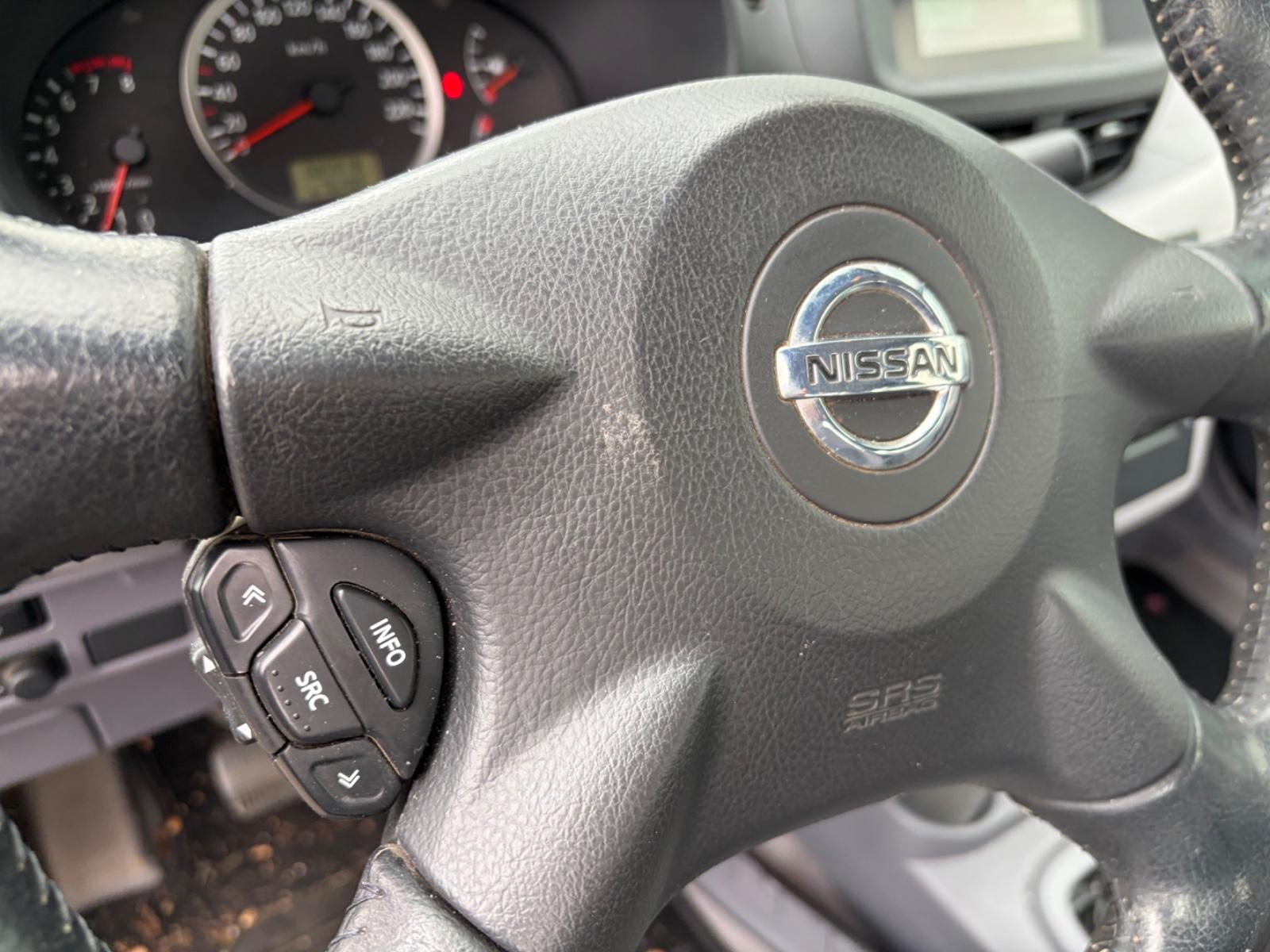 Nissan Almera 2005 — photo 22