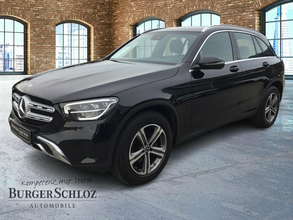 MERCEDES-BENZ GLC 220 d 4M LED/KAMERA/NAVI