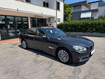BMW 730 - 5