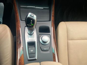 Bild 13 BMW X5 3.0d*STAND-HZ*AHK*XENON*NAV*LEDER*TÜV*EXPORT*