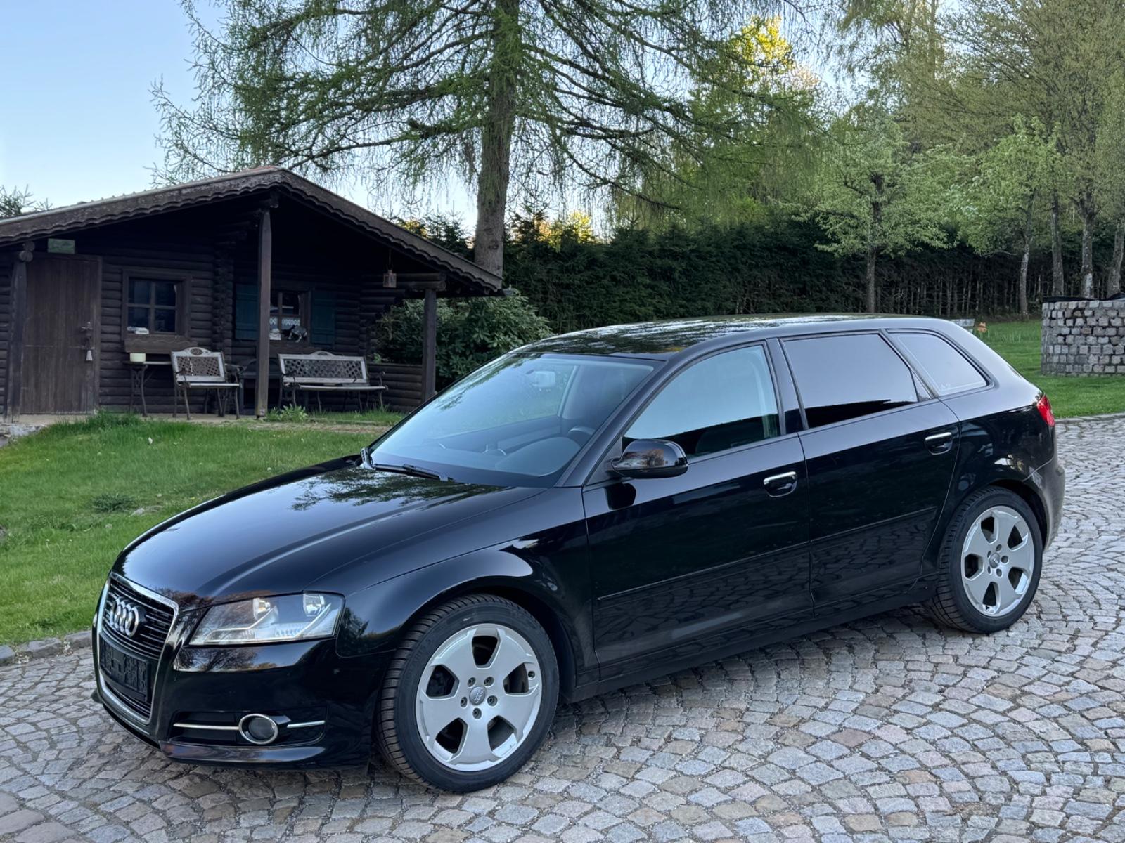 Audi A3 Sportback 2.0TDI 140PS Quattro,6Gang,MMI,TÜV
