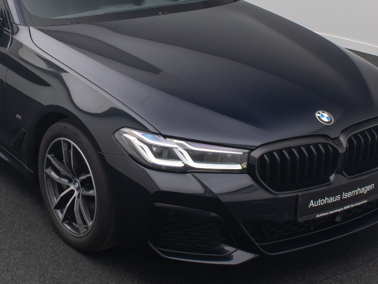 Fahrzeugabbildung BMW 530d M Sport 4xKlima HUD DAB Kamera Laser 18Zoll