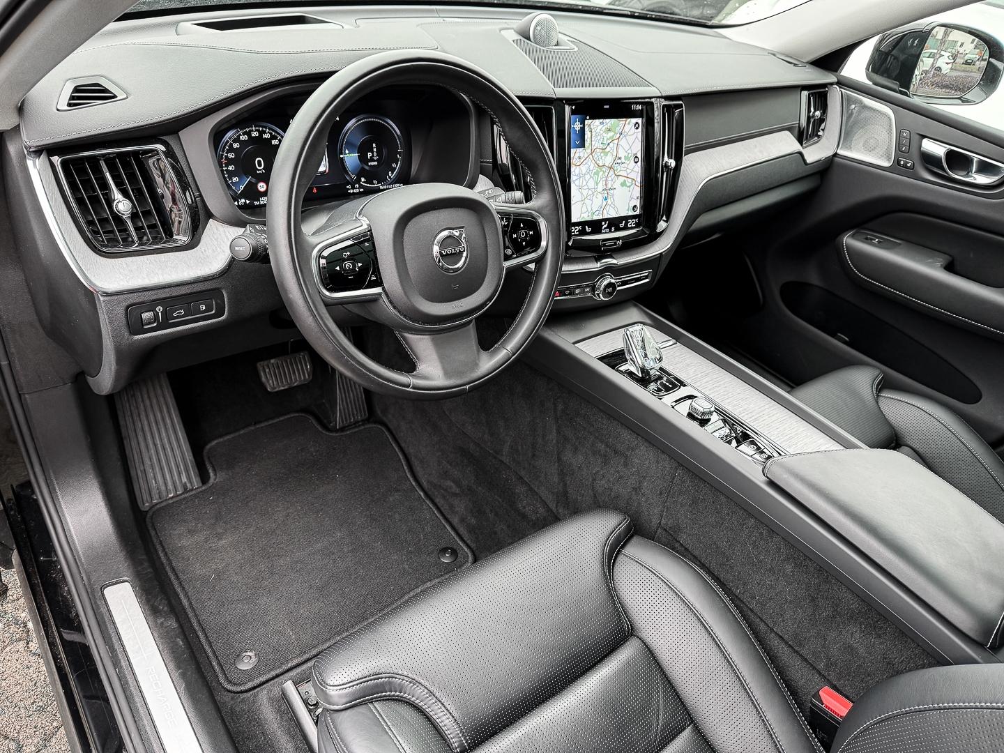 Volvo XC60 Inscription Recharge Plug-In Hybrid AWD T8 