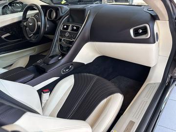 صورة مصغرة 23 لـ 2016 Aston Martin DB11