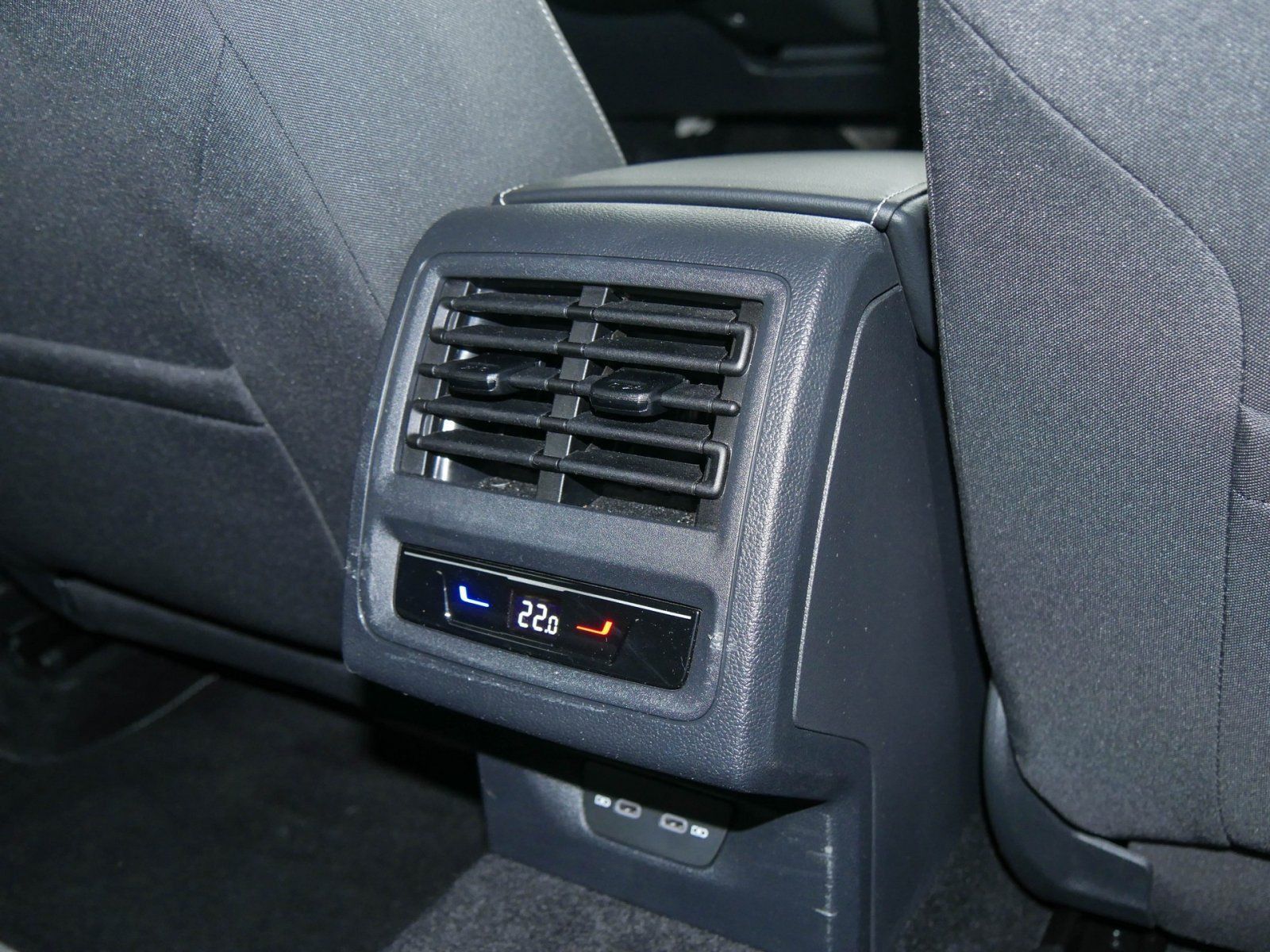 Volkswagen Golf - Bild 12