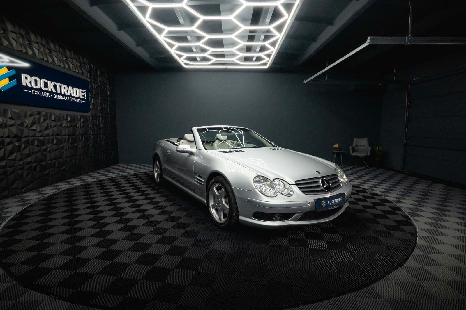 Fahrzeugabbildung Mercedes-Benz SL 500 AMG Paket *Facelift*ABC Sport*TÜV NEU*