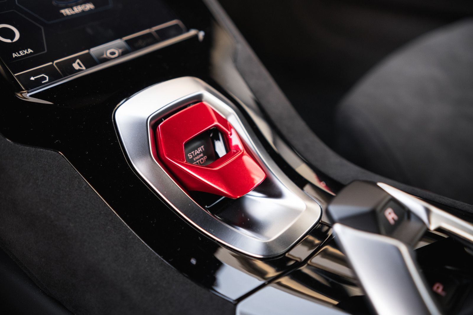 Fahrzeugabbildung Lamborghini Huracán Tecnica - Rosso Mars-Carbon-Lift-DAB