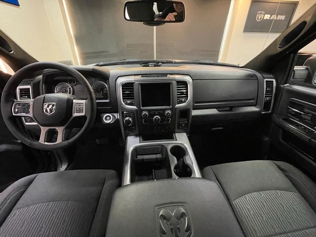 Fahrzeugabbildung Dodge WARLOCK CLASSIC CREW CAB HEMI 4x4 SOFORT!!