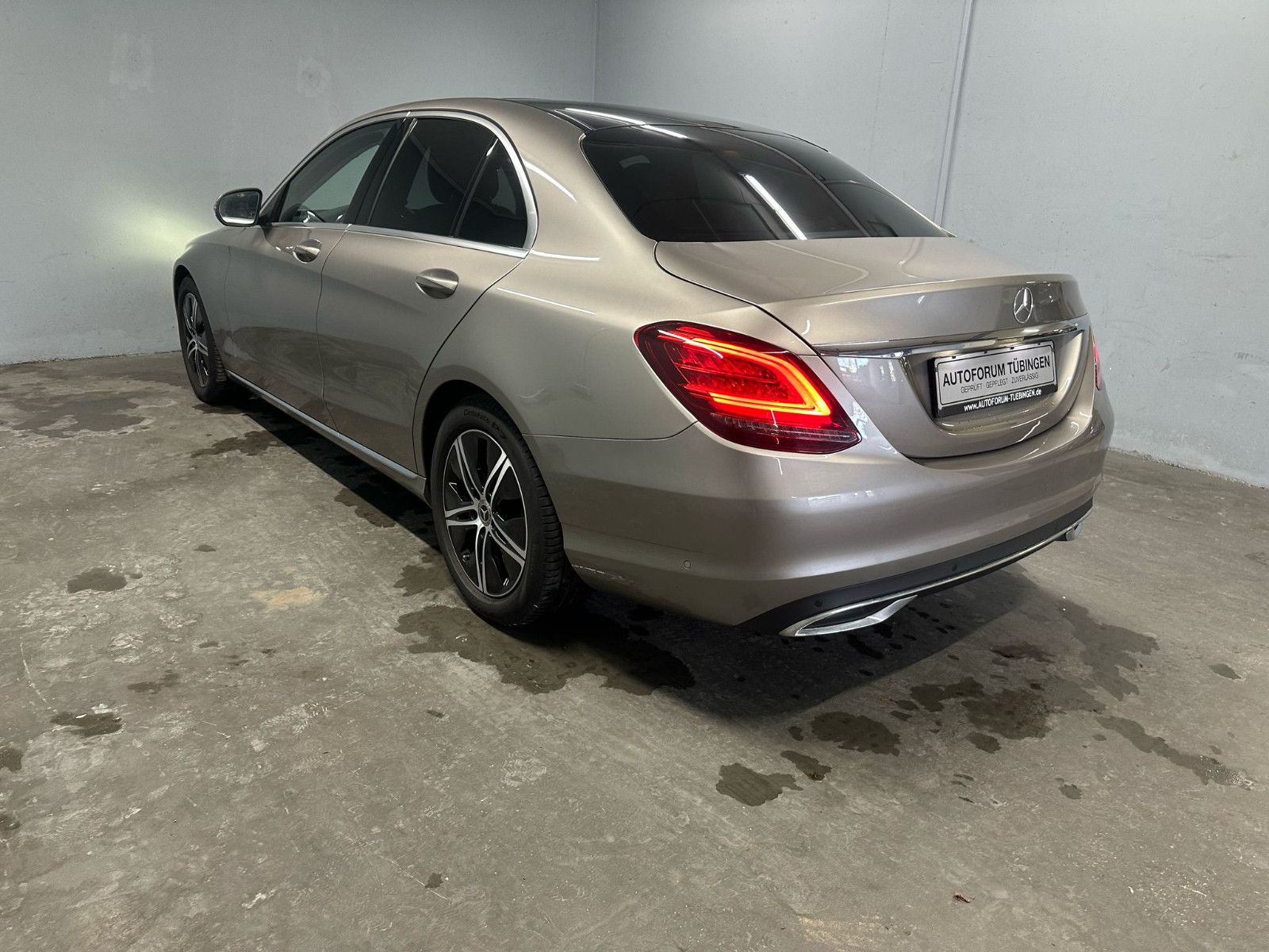 Fahrzeugabbildung Mercedes-Benz C 220 d Autom. AVANTGARDE*PANORAMA*DISTRO*SH*