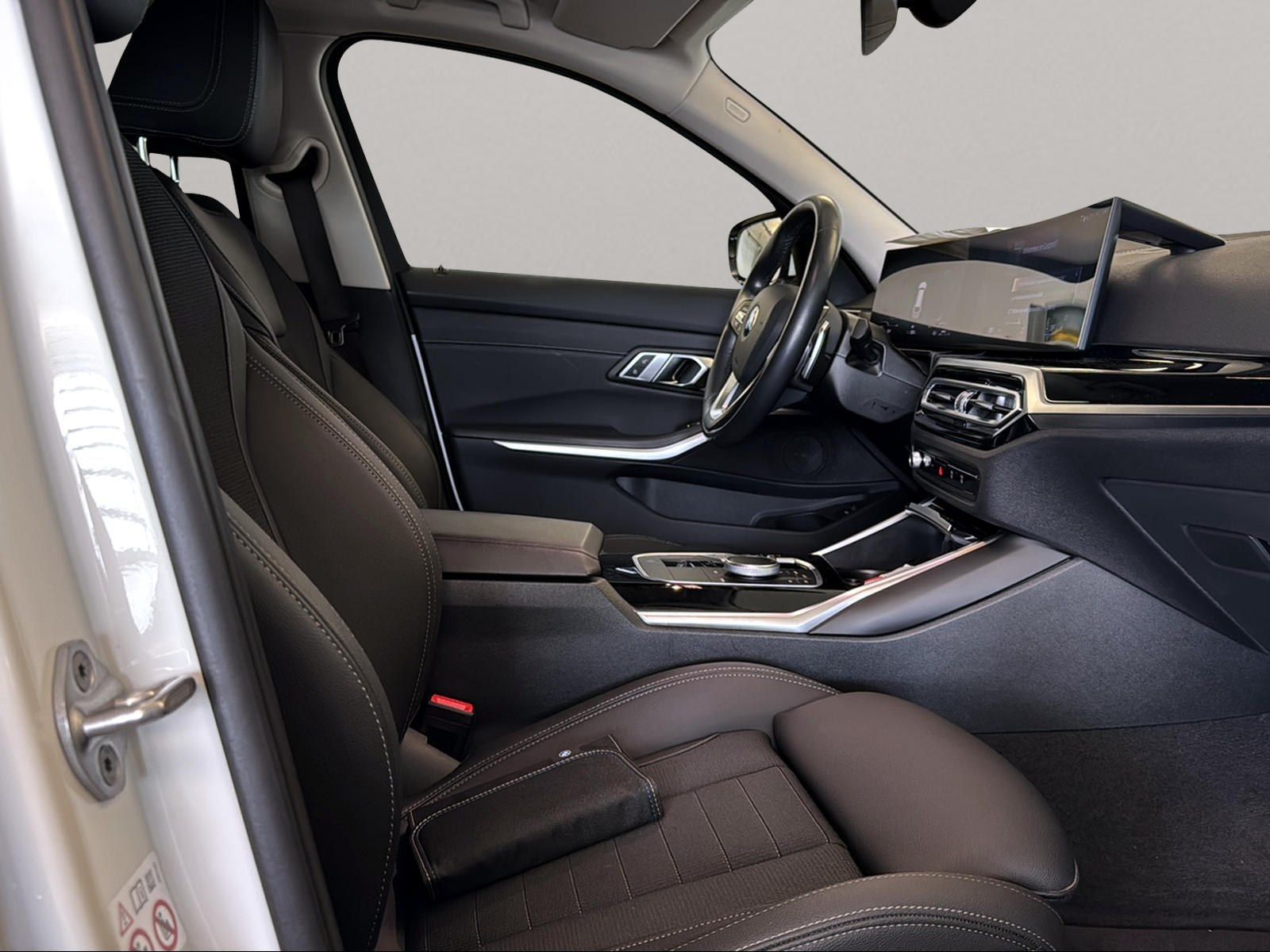 BMW 318i Touring Navi AHK PDC Sportsitze foto 6