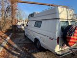 Ford E250 Alkoven - Ford Benzin