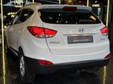 Hyundai ix35 Style 2WD*Autom/Sitzhzg/Temp/KeylessGo* - Hyundai ix35 mit Benzin-Antrieb: Automatik
