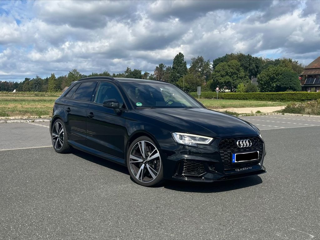 Image of Audi RS3