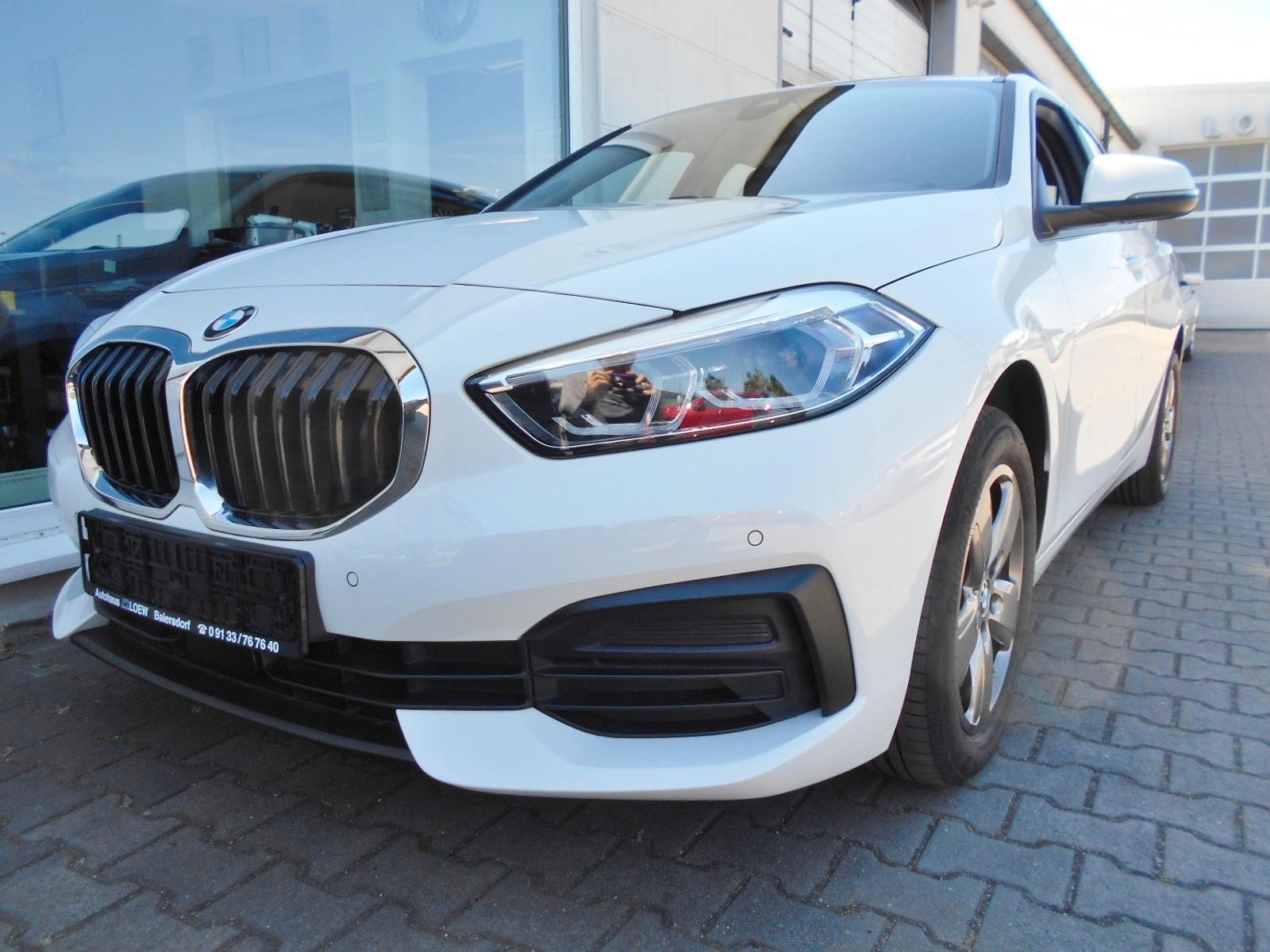 BMW 118i-NAVI-SITZHEIZUNG-PDC-CARPLAY-LENKRADHEIZUNG
