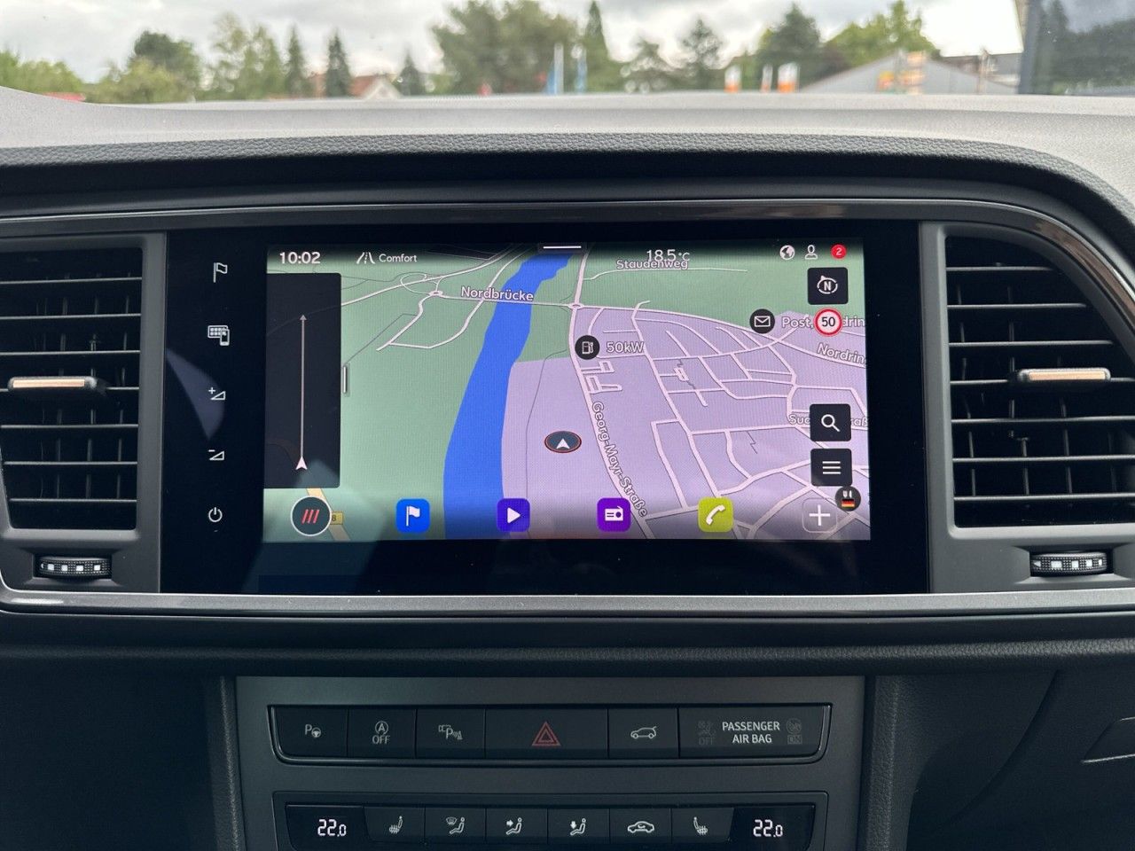 Fahrzeugabbildung CUPRA Ateca VZ 2.0 TSI 300 PS 7-Gang-DSG 4Drive - mit KI generiert/bearbeitet