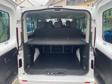 Renault Trafic Combi L2H1 3,0t  Life mit Tageszulassung