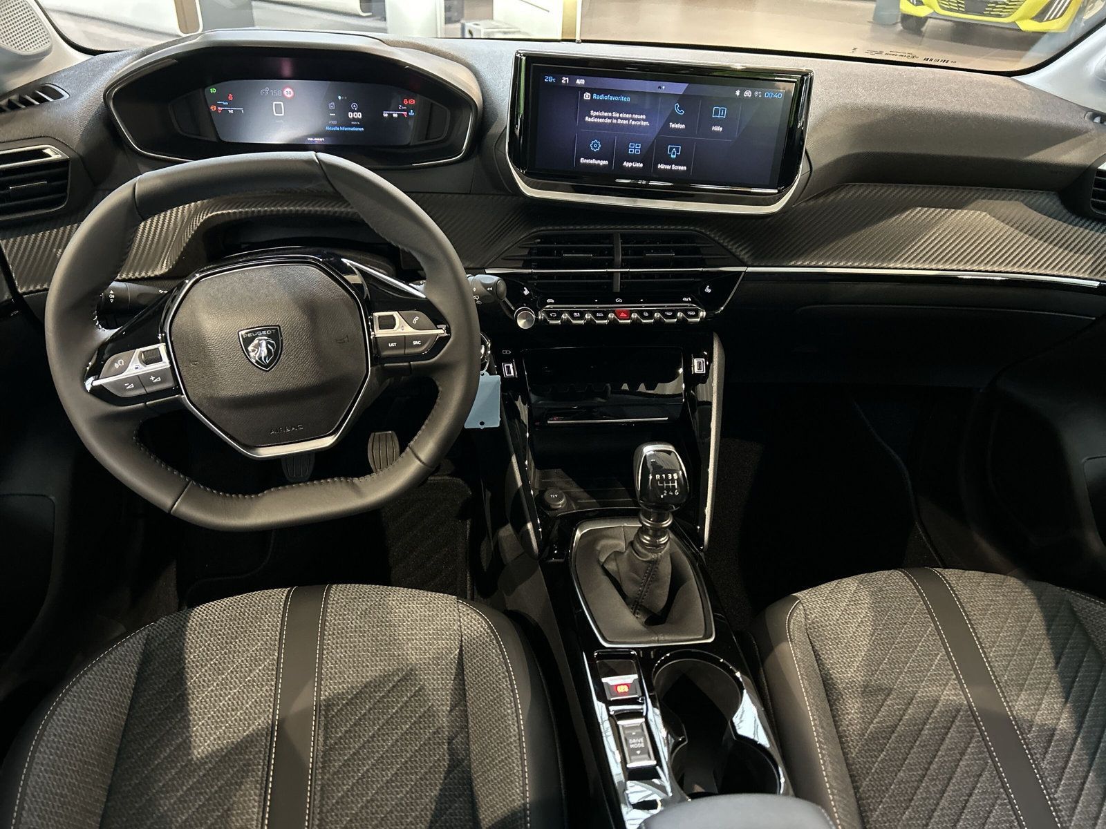 Peugeot 208 - Bild 13