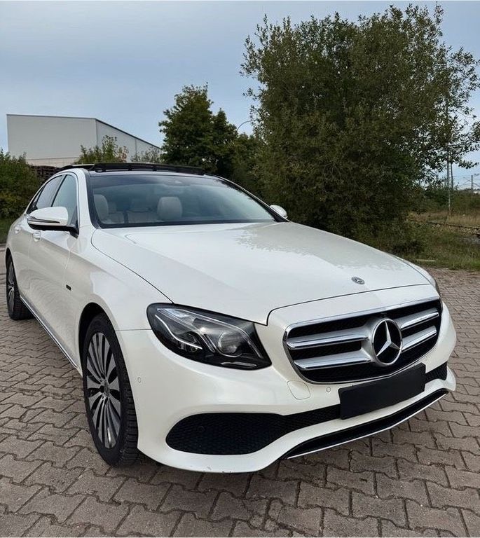 Image of Mercedes-Benz E 350
