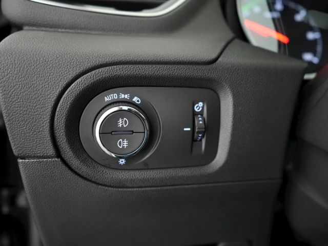 Grandland X PHEV ULTIMATE 4WD AT+LED+NAVI+360 GR