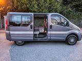 Opel Vivaro 2.0 cdti 5 seats minibus low kilometer - : Van, Minibus