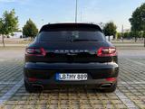 Porsche Macan gepfl.  Zustand, CarPlay, Rückfahrkamera - Porsche Gebrauchtwagen in Stuttgart