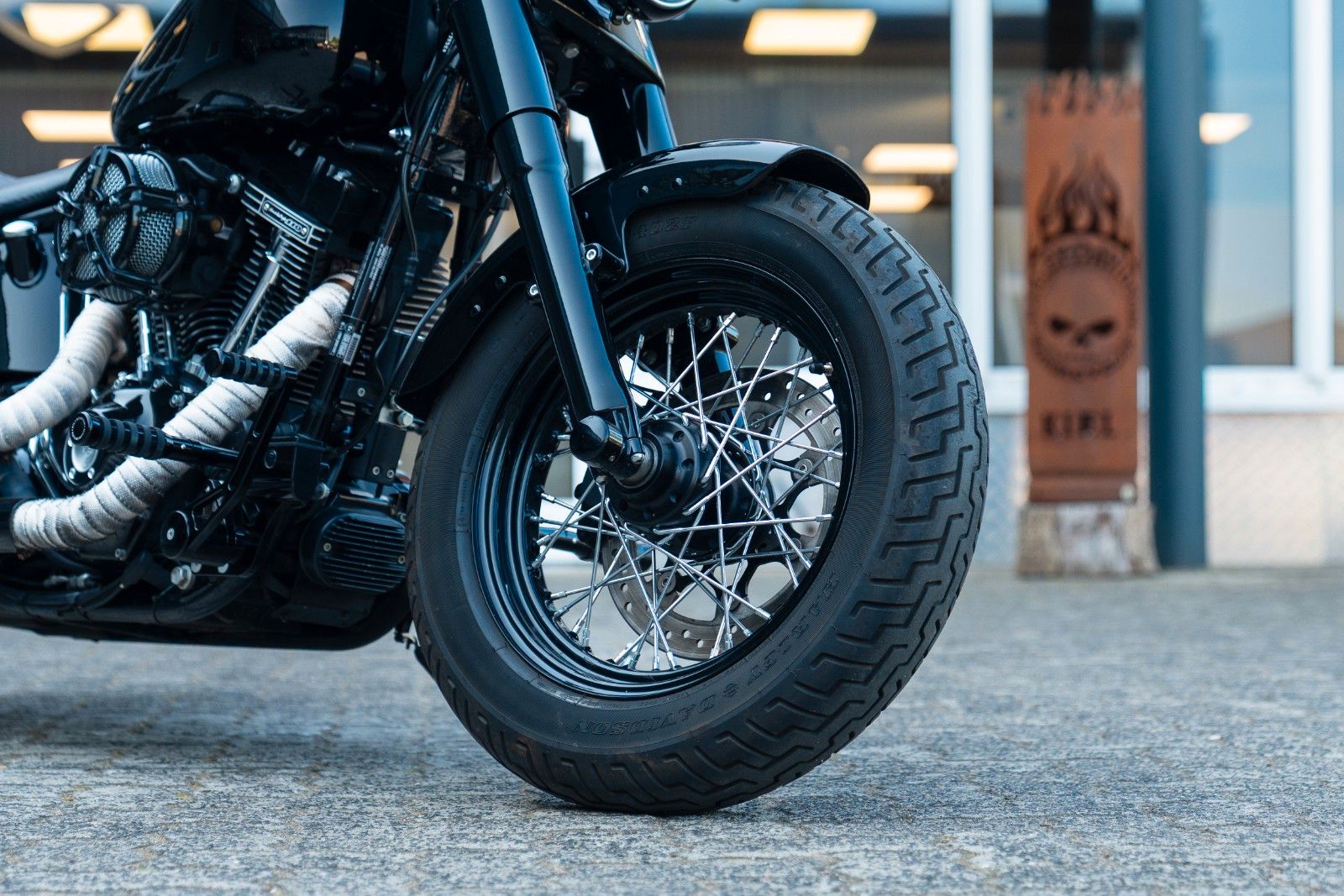 Fahrzeugabbildung Harley-Davidson FLSS SOFTAIL SLIM S 110 cui - Jekill & Hyde