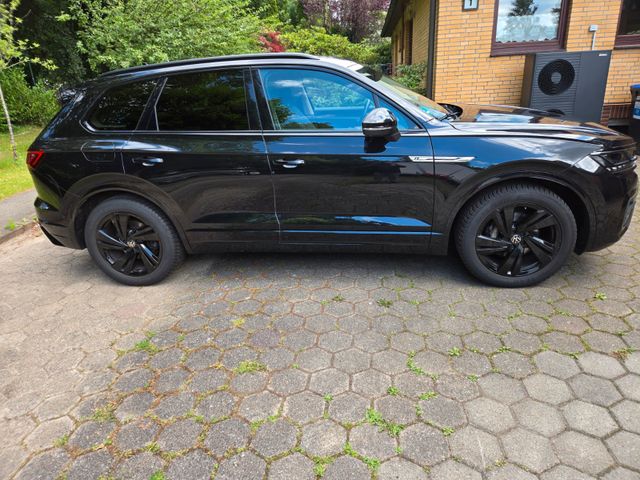 VW Touareg 3.0 V6 TDI 210kW 4MOT Tiptr. R-Line ...