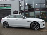 Jaguar XE 2.0 d R-Sport AWD PANO/XENON/KAM/MEMORY - Jaguar in Berlin