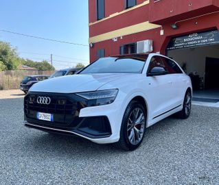 Audi Q8 - 2