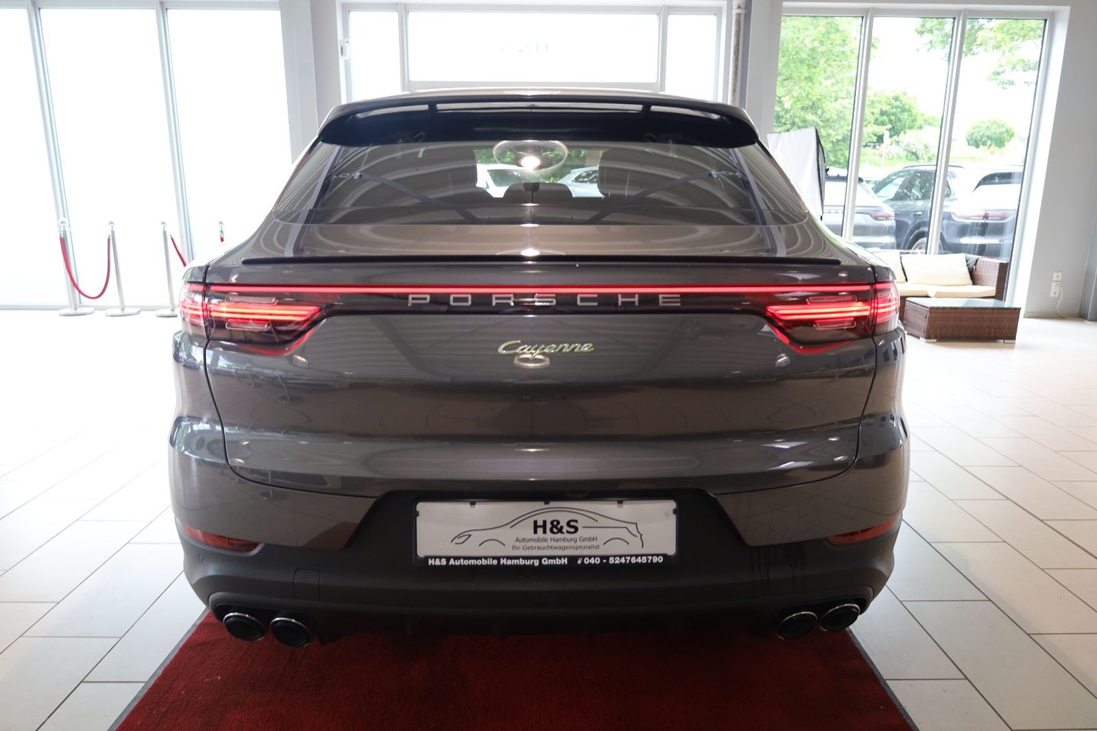 Porsche Cayenne Coupe E-Hybrid Panorama foto 4