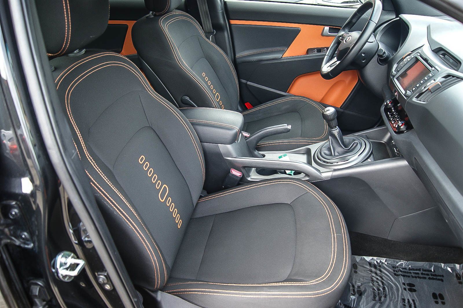Fahrzeugabbildung Kia Sportage 2.0i Dream 4WD ANHÄNGERKUPPLUNG ORANGE