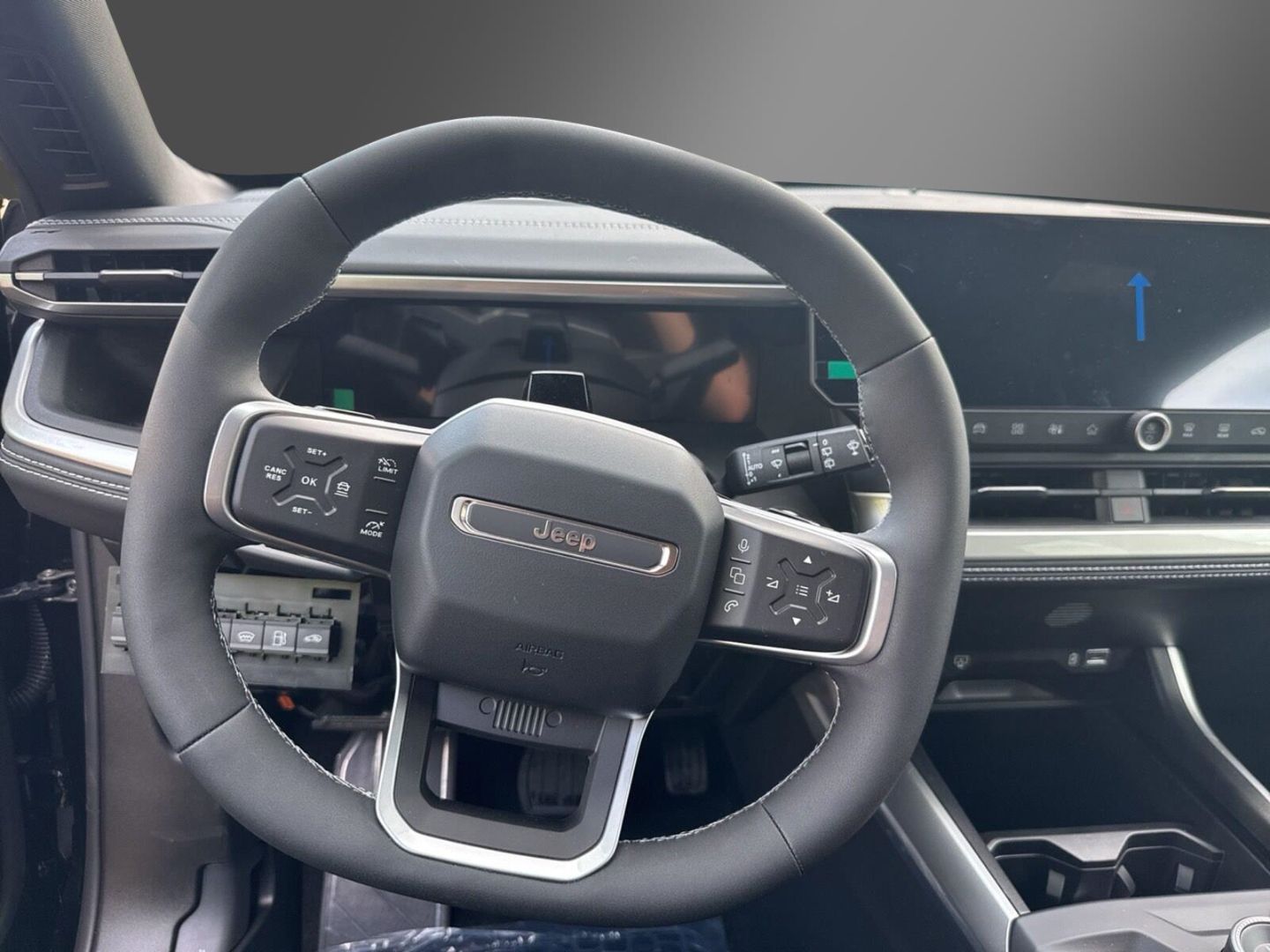 Fahrzeugabbildung Jeep Compass NEW MY26-Summit Plug-In-Hybrid -Voll-Pan