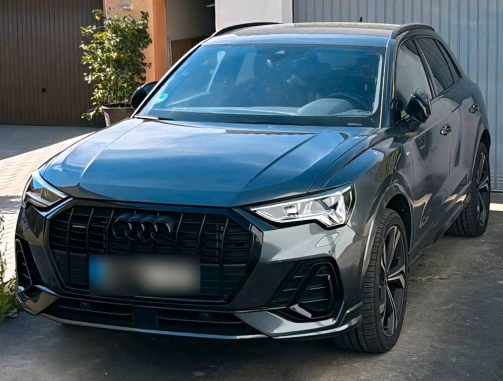Image of Audi Q3