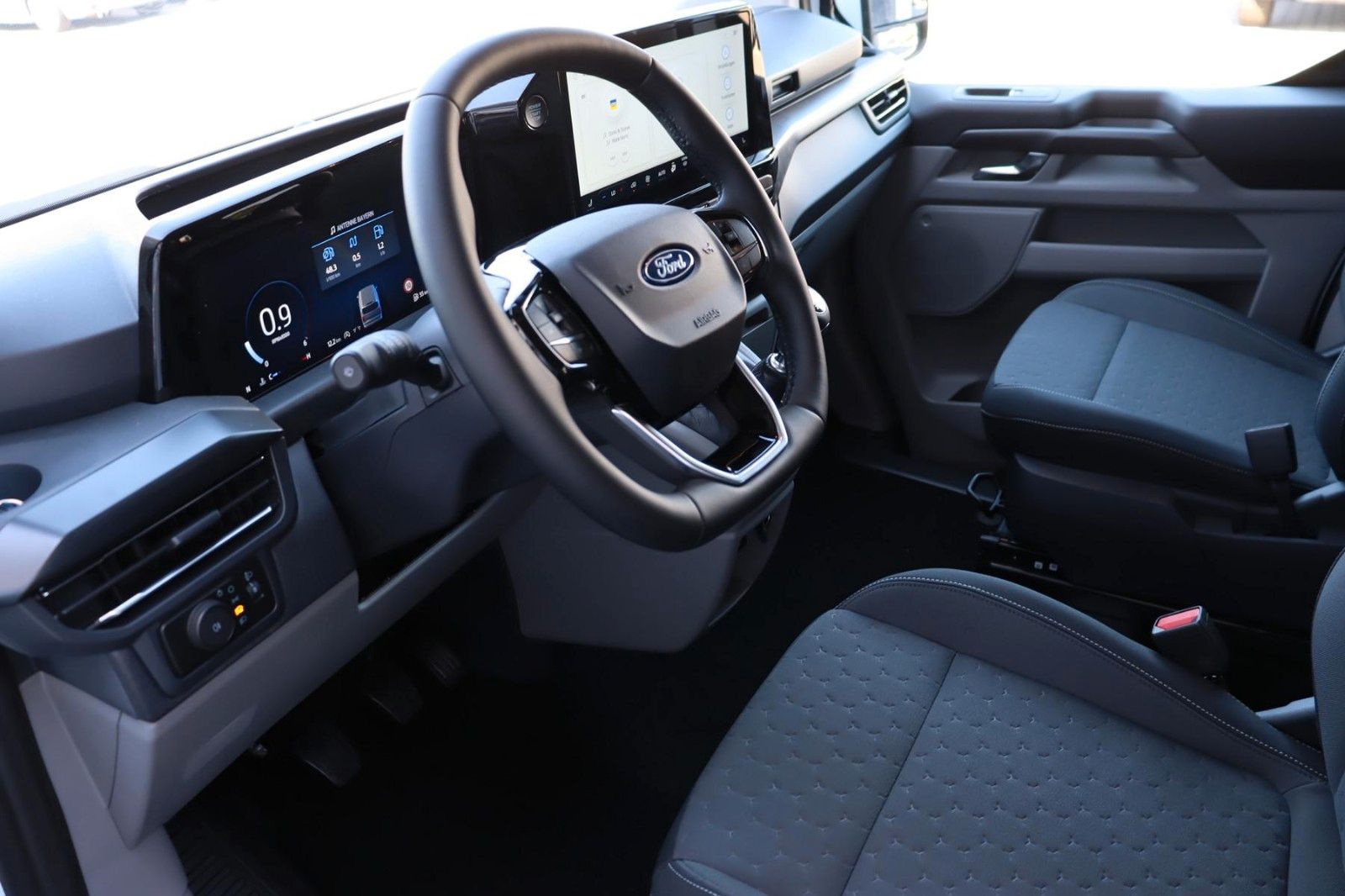 Ford Tourneo Custom Titanium 2.0 EcoBl. AHK 2,99% FIN foto 15