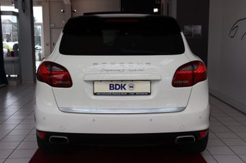 Porsche Cayenne - 4