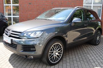 Volkswagen Touareg - 2
