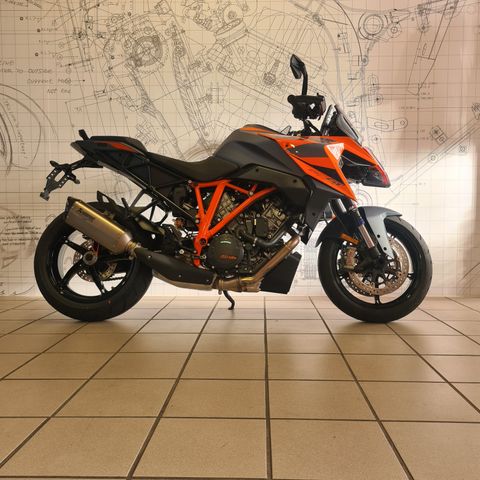 KTM 1290 Super Duke GT / 2023 Tageszulassung