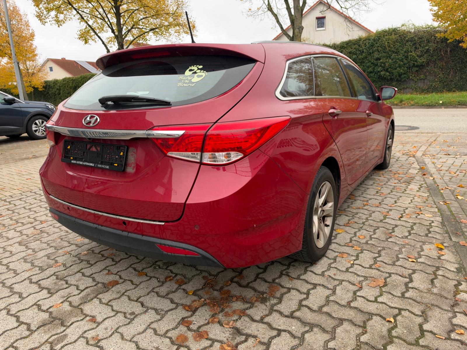 Hyundai i40 2013 — engine 1.685 cm³, 136 HP (100kW)
