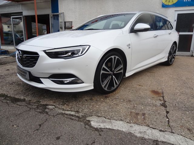Fahrzeugabbildung Opel Insignia OPC-Line Super Optik/Innovation/OPC/4x4